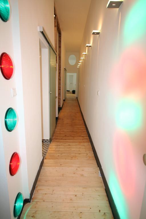 Apartment Miro Koln Ruang foto