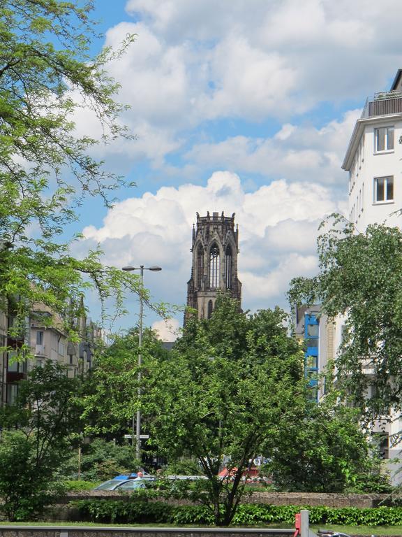 Apartment Miro Koln Bagian luar foto