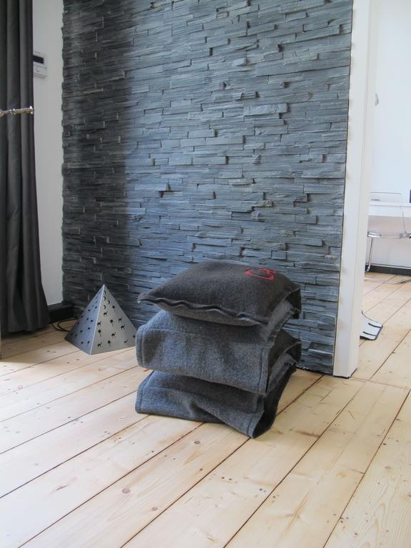 Apartment Miro Koln Ruang foto
